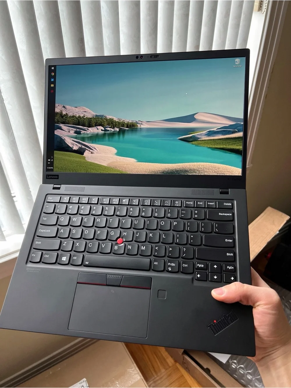 LIKE NEW Lenovo Thinkpad X1 CARBON Gen 8 | i7 2.11G | 16GB RAM | 512GB HDD